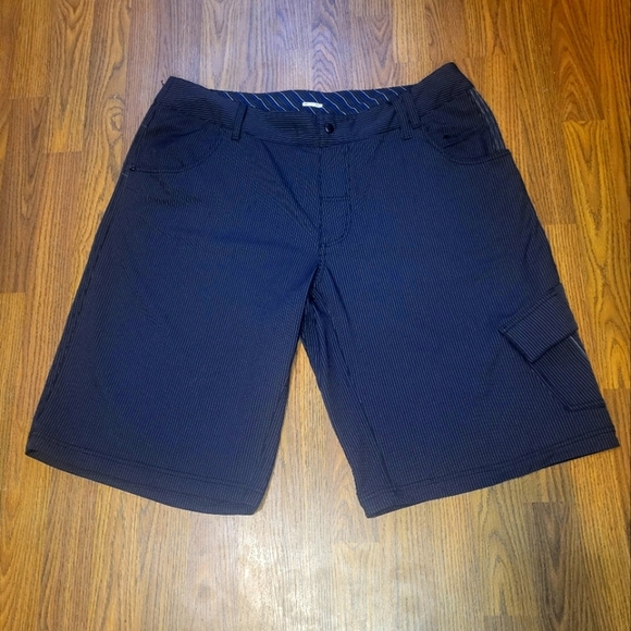 Lululemon Men’s Hybrid Striped Shorts Size 40 – Athletic Casual Performance A84 - Picture 1 of 8